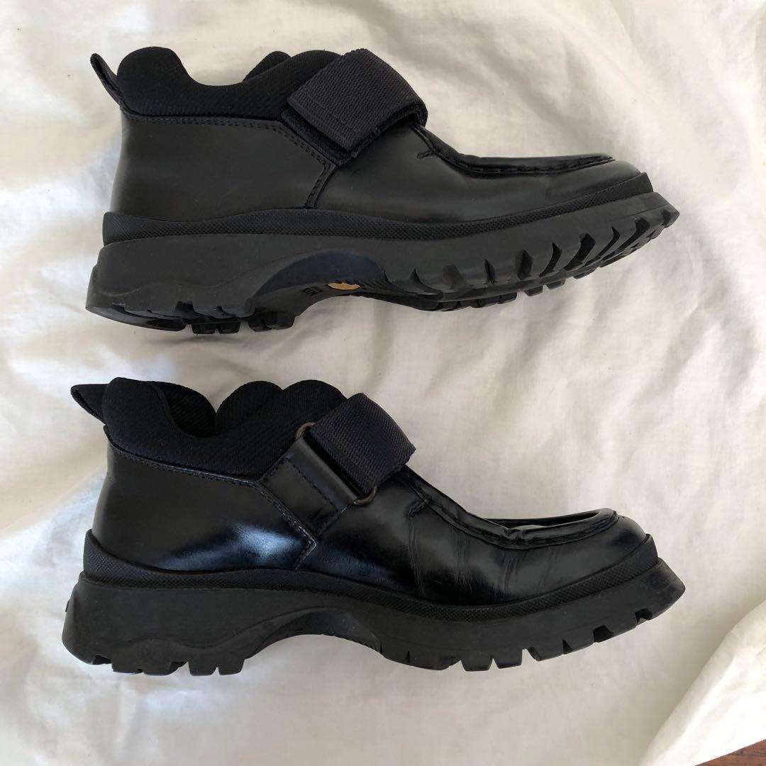 靴 PRADA leather boots black archive
