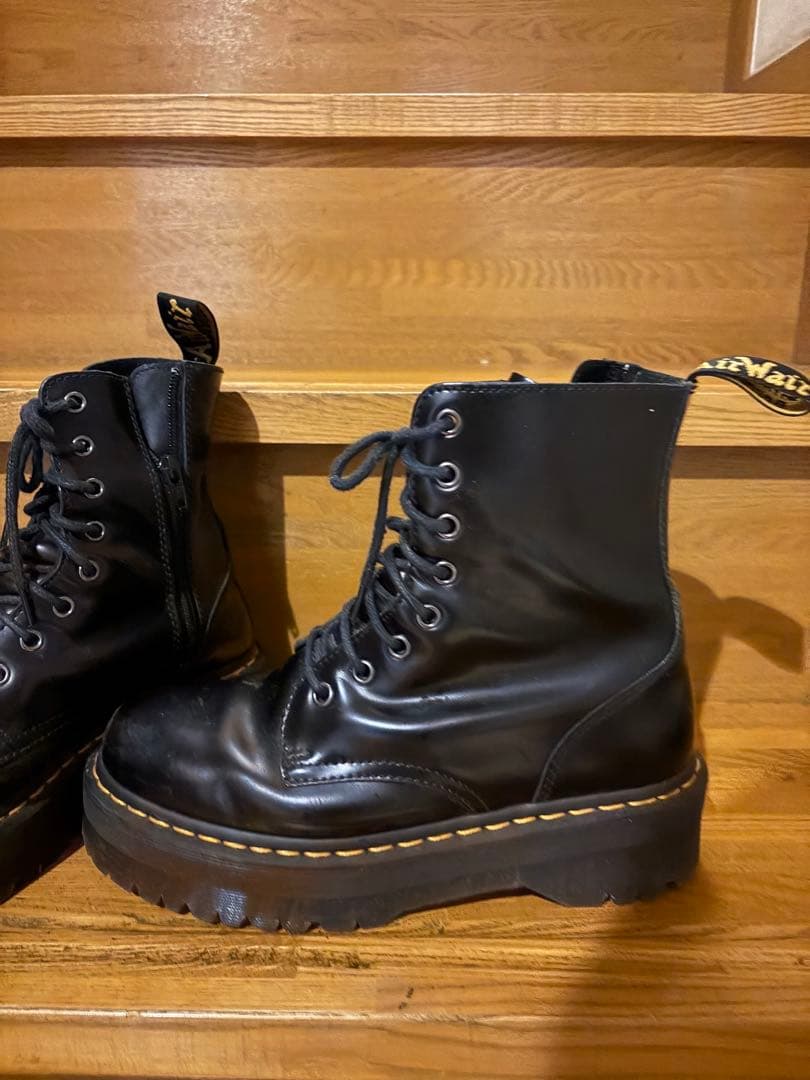 Dr Martens ブラックレザー ワークブーツ 厚底