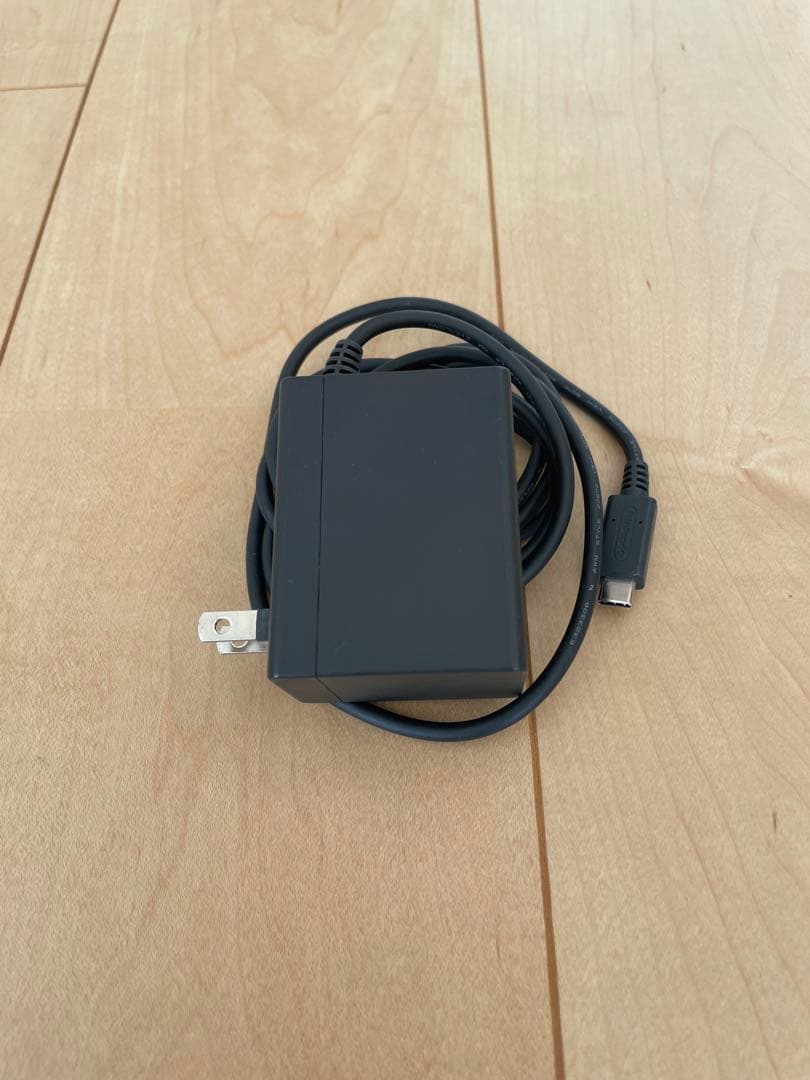【Nintendo Switch】 収納ケース・プロコン付き　★付属機器完備★