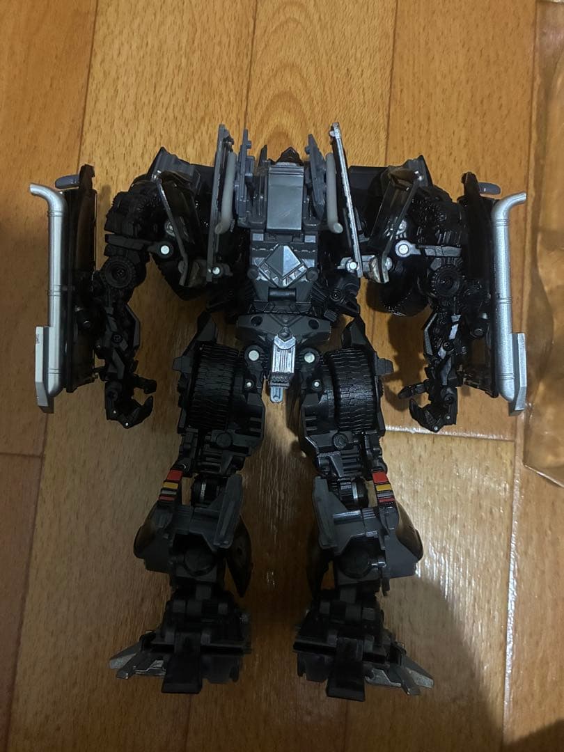 トランスフォーマー マスターピース MPM-6 アイアンハイド 　※取説なし