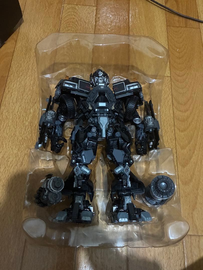 トランスフォーマー マスターピース MPM-6 アイアンハイド 　※取説なし