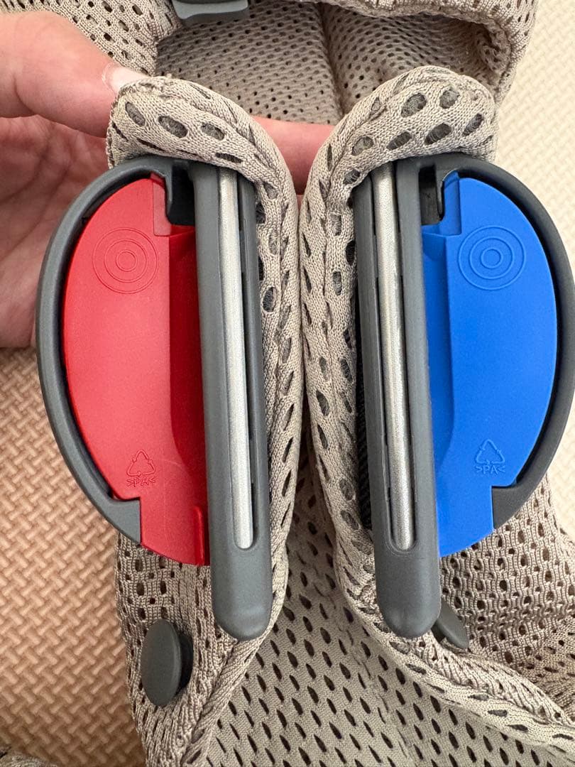 美品 ベビービョルン ベビーキャリアMINI メッシュ 抱っこ紐 2way