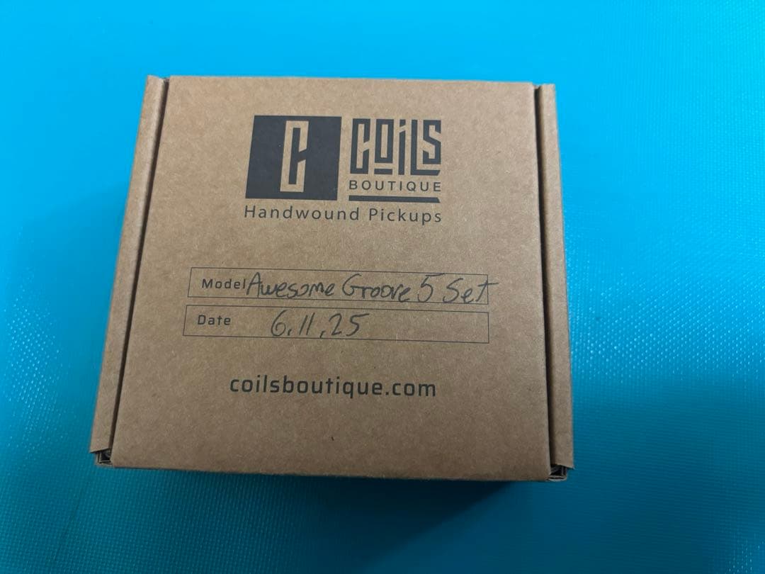 Coils Boutique / Awesome Groove 未使用　5弦