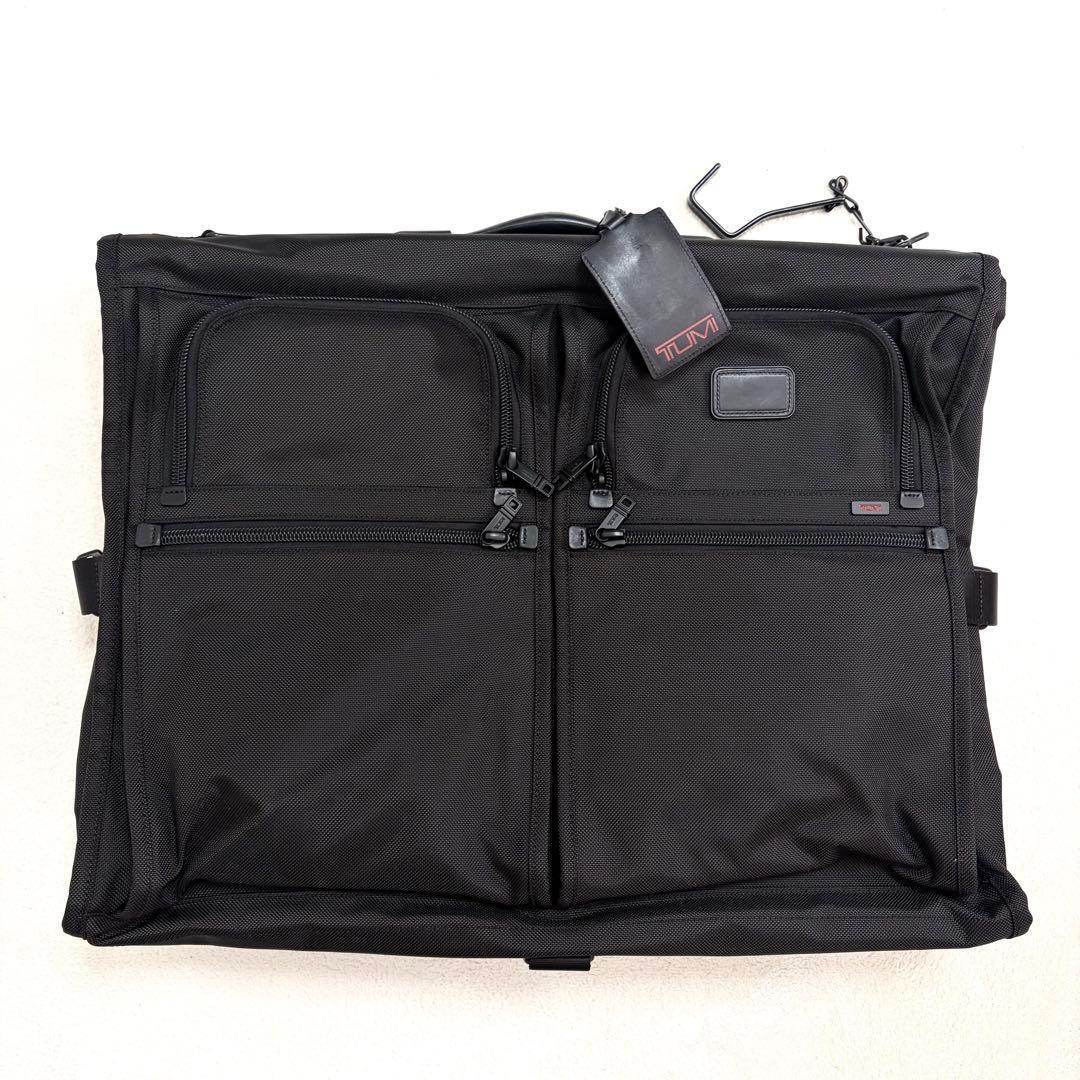 【極美品】TUMI ナイロン ガーメントバッグ ハンガー 袋付き ビジネス 旅行
