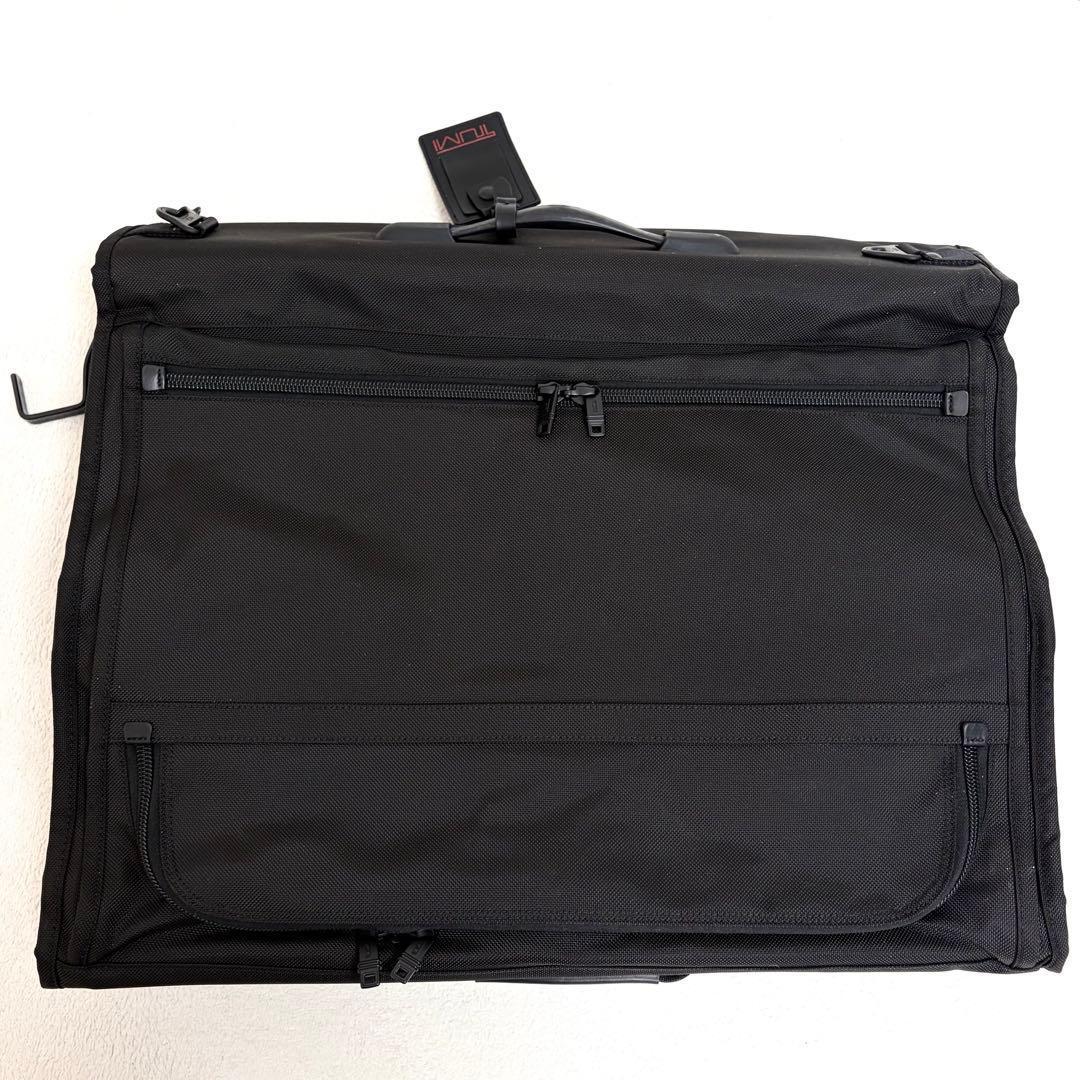 【極美品】TUMI ナイロン ガーメントバッグ ハンガー 袋付き ビジネス 旅行