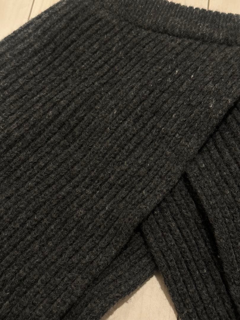 【良品】HYKE リブ編み クロスデザイン ニット