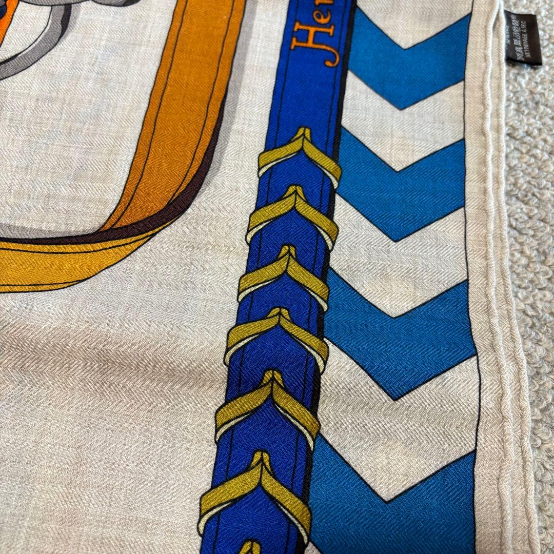 ほぼ新品　HERMES エルメス　カレジュアン　140 カシシル　馬具柄　箱付