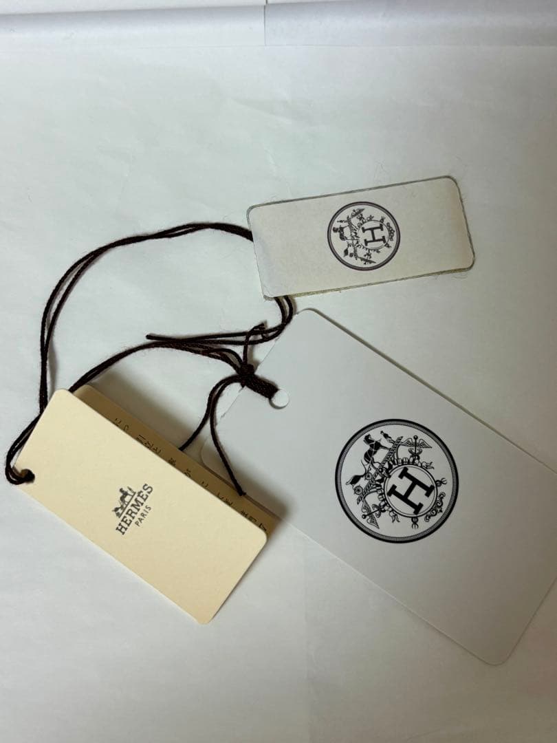 ほぼ新品　HERMES エルメス　カレジュアン　140 カシシル　馬具柄　箱付