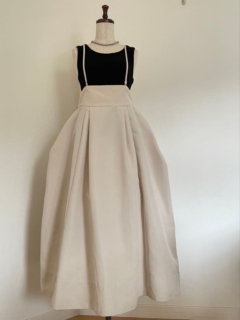 【emmi atelier】 ハイウエストボリュームスカート