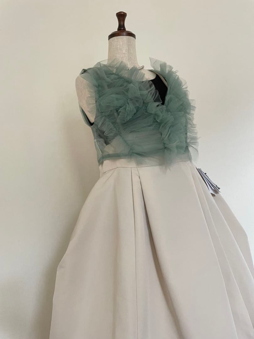 【emmi atelier】 ハイウエストボリュームスカート