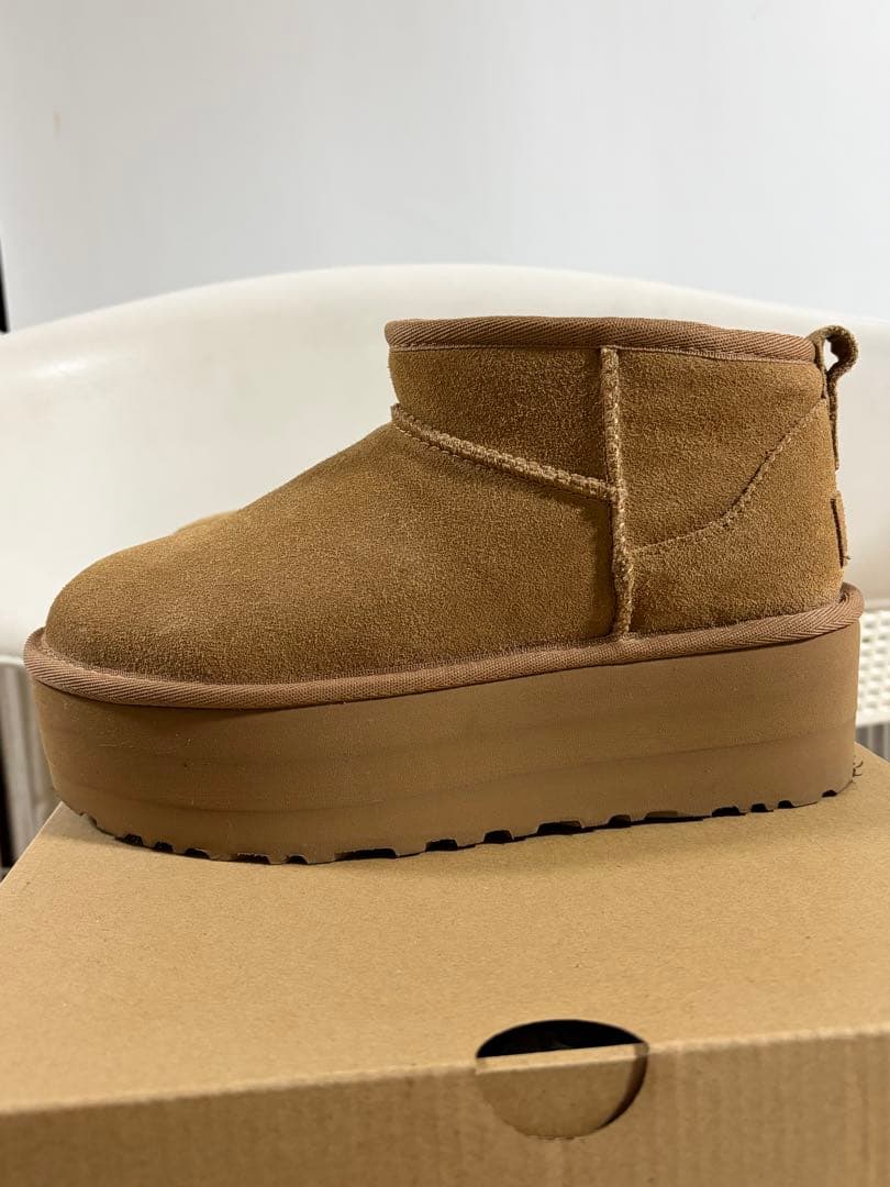 極美品 UGG クラシック ウルトラ ミニ プラットフォーム