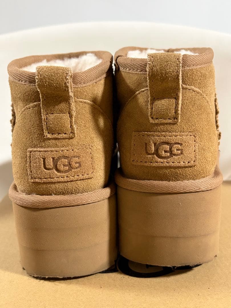 極美品 UGG クラシック ウルトラ ミニ プラットフォーム