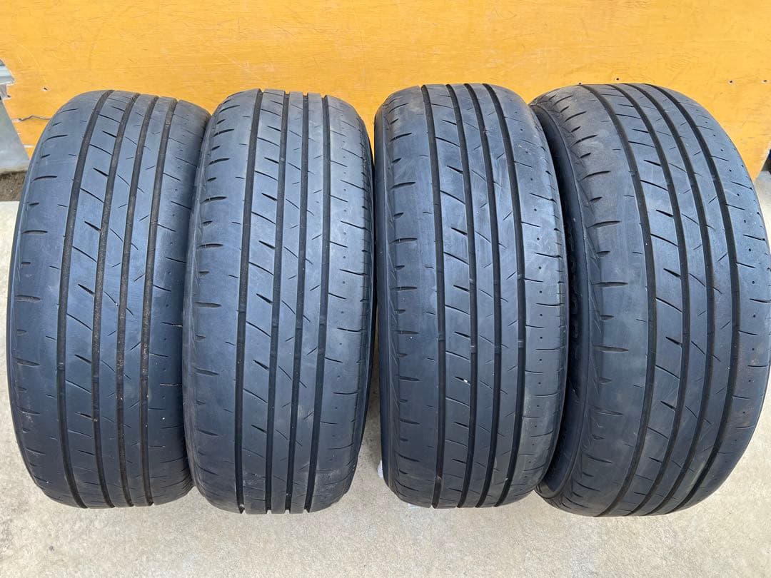 ブリヂストン 225/55R18 4本 Playz PX-RVⅡ 中古