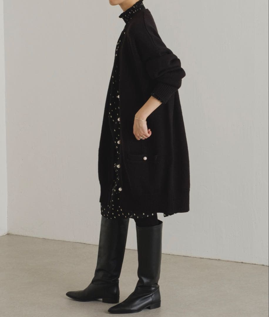 定価2.5万✴︎BEARDSLEY パール釦ロングカーディガン　ブラック