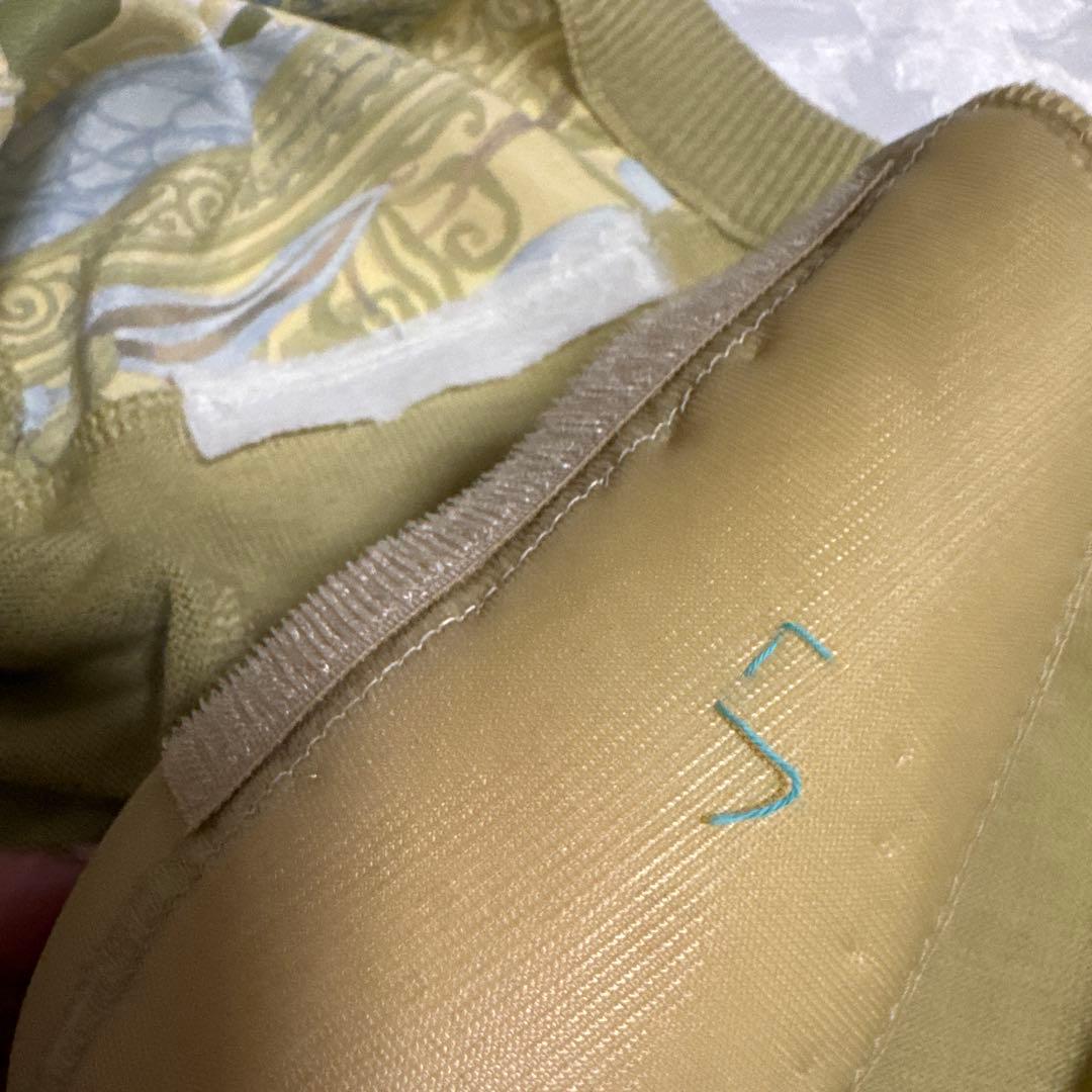 Salvatore Ferragamo シルクニットカーディガン　金ボタン　鳥馬