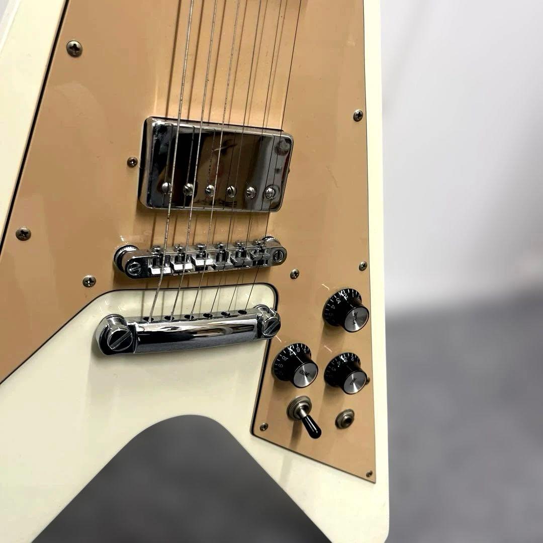 Grass Roots GFV58 グラスルーツ フライングV 白　ケース付