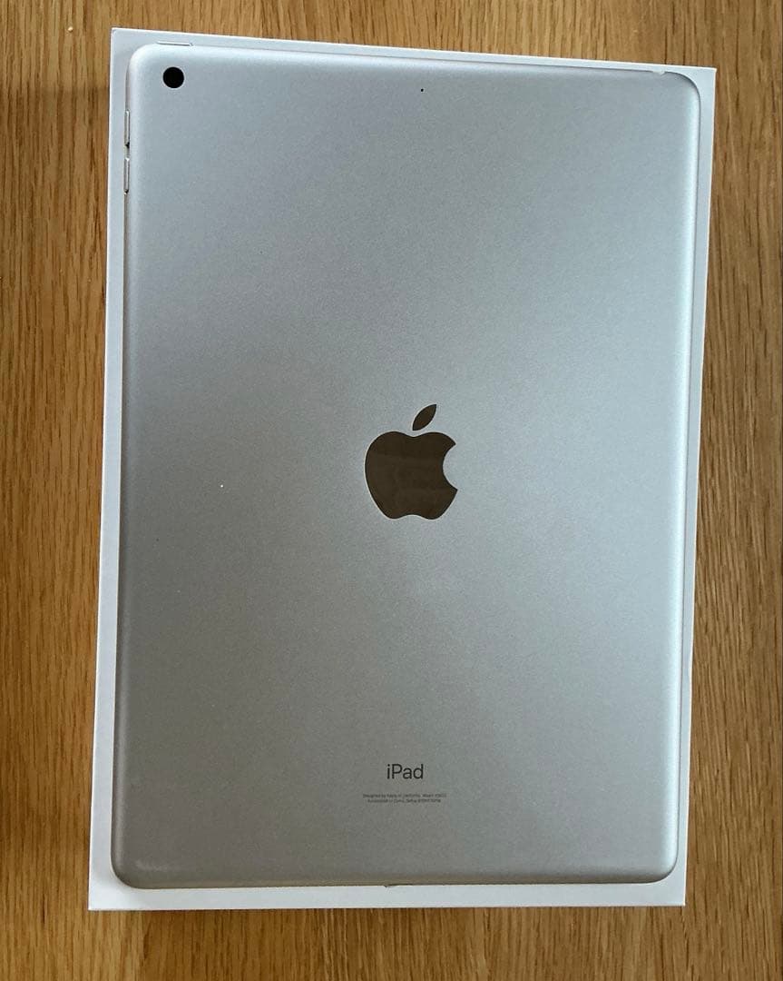 Apple iPad 9世代　64GB シルバー　箱付き