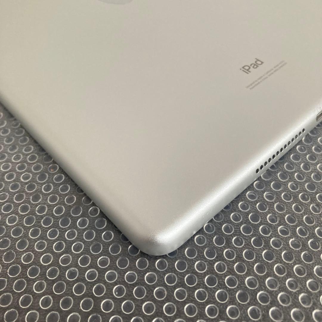 546【早い者勝ち】電池最良好☆iPad8 第8世代 32GB SIMフリー☆