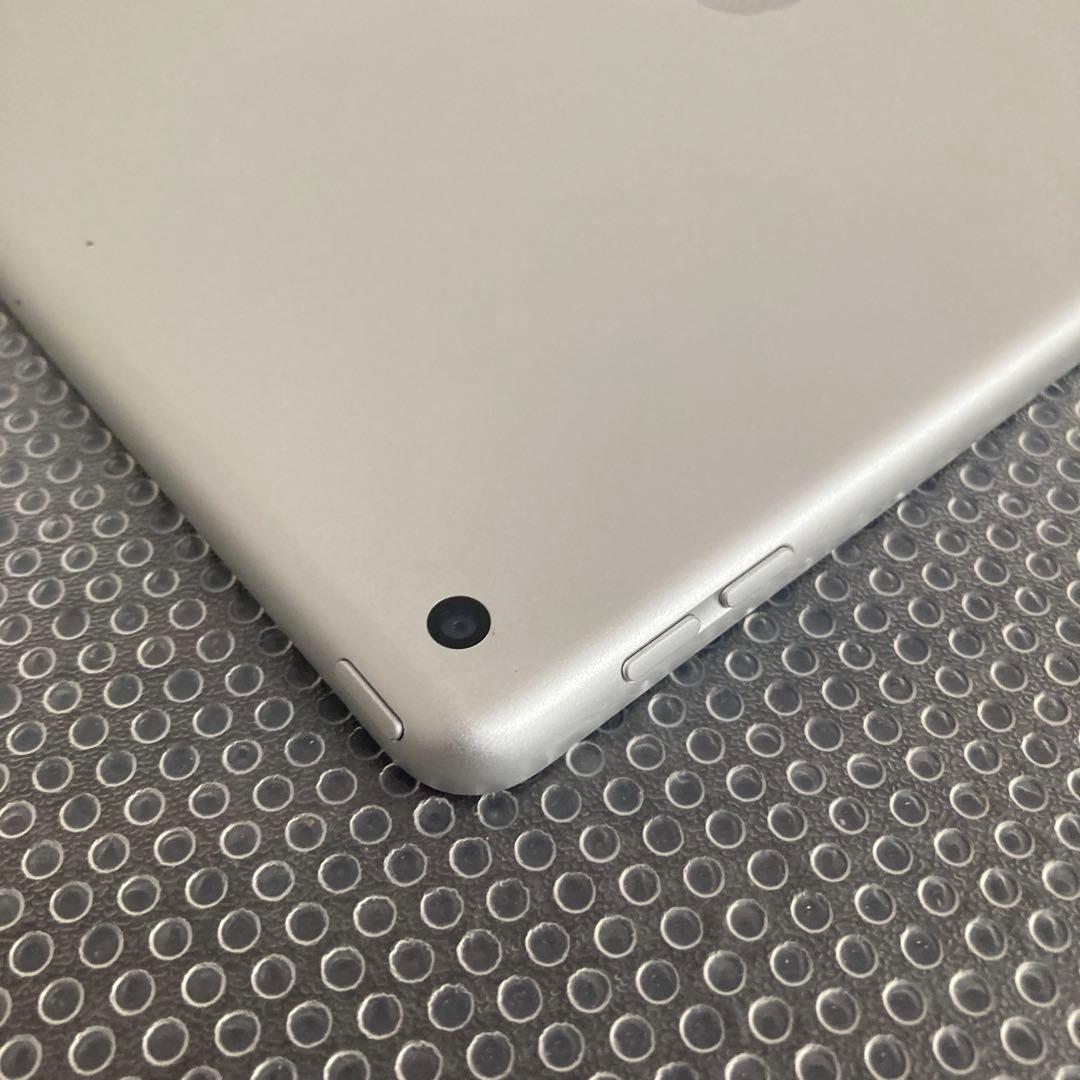 546【早い者勝ち】電池最良好☆iPad8 第8世代 32GB SIMフリー☆