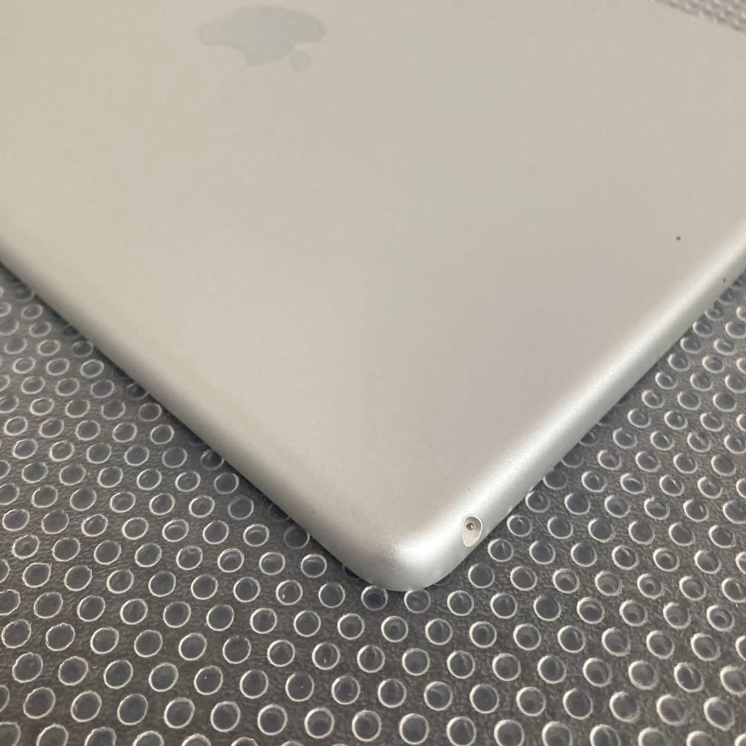 546【早い者勝ち】電池最良好☆iPad8 第8世代 32GB SIMフリー☆