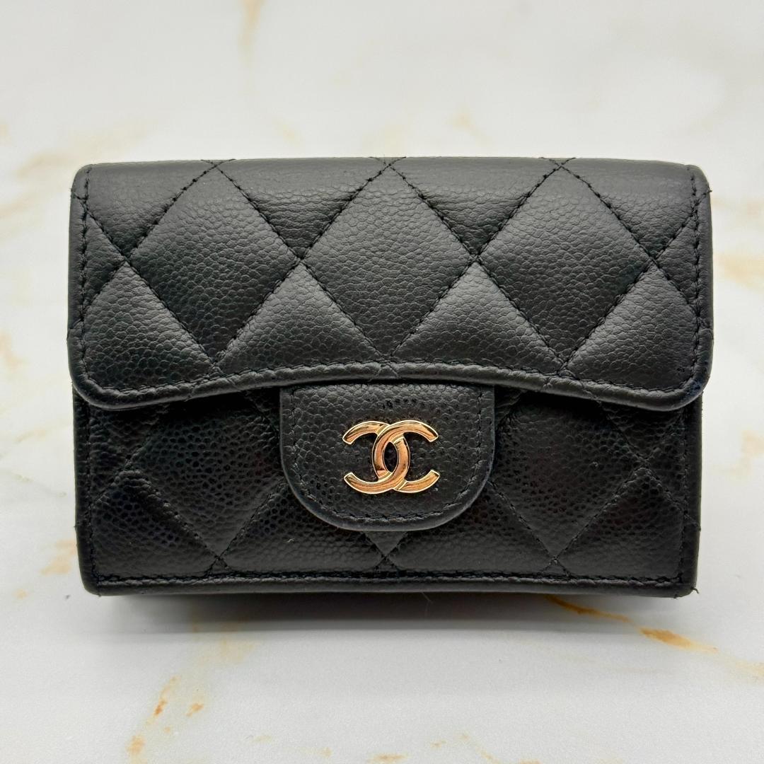 【美品】 CHANEL シャネル キャビアスキン マトラッセ 三つ折り財布