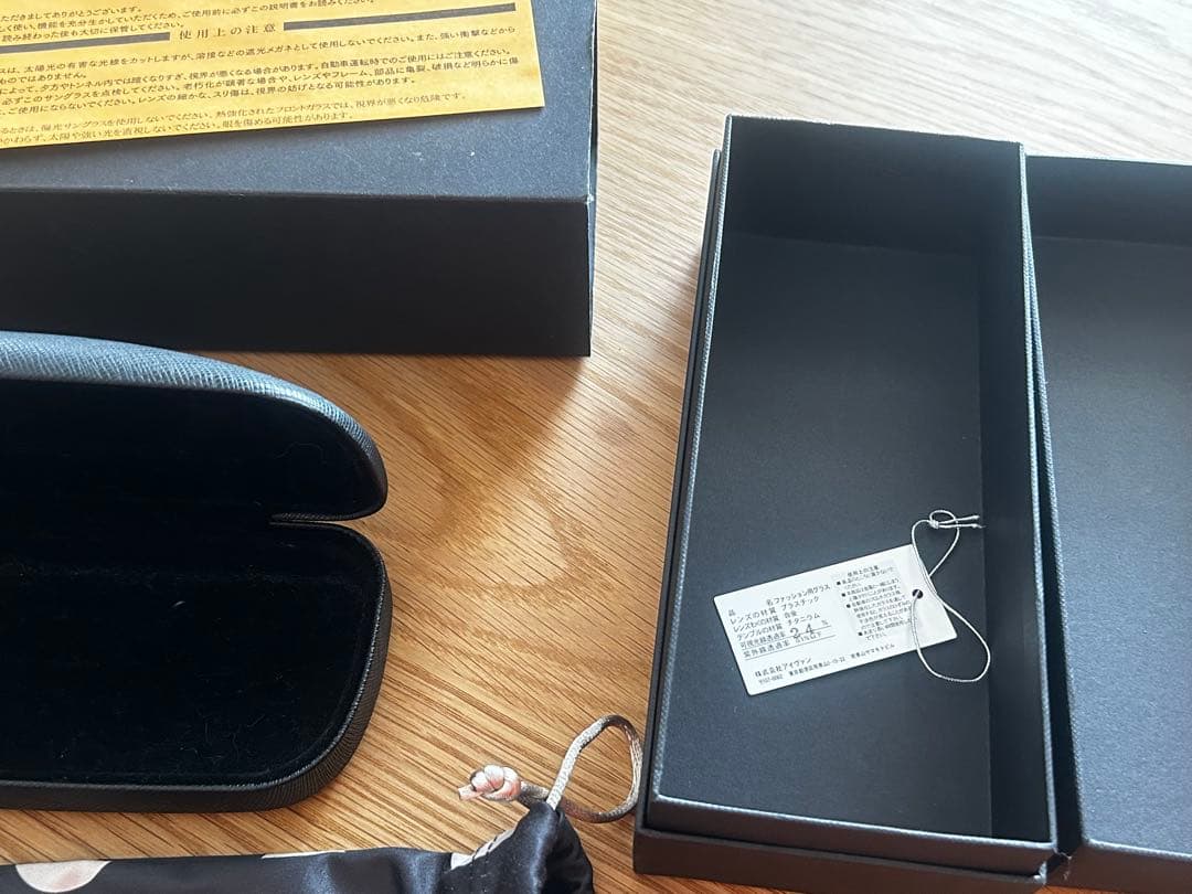 Paul Smith サングラス ブラックレンズ ゴールドフレーム
