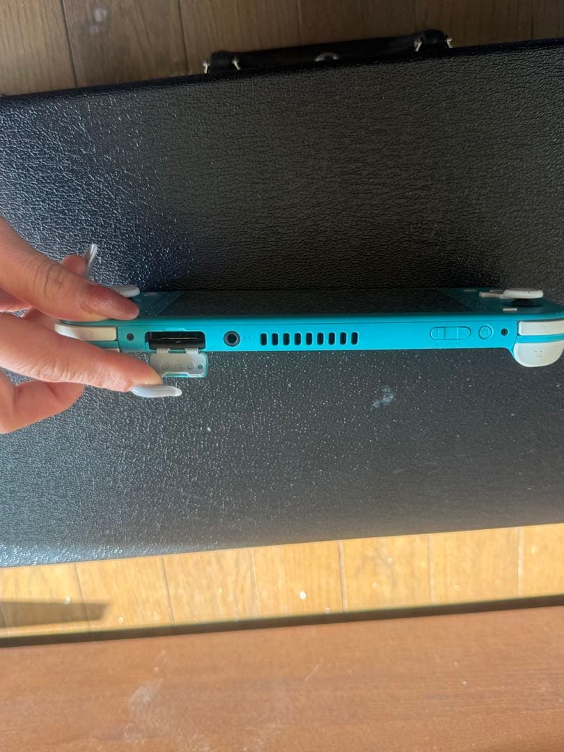【ジャンク】Nintendo Switch ターコイズ 電源入らない