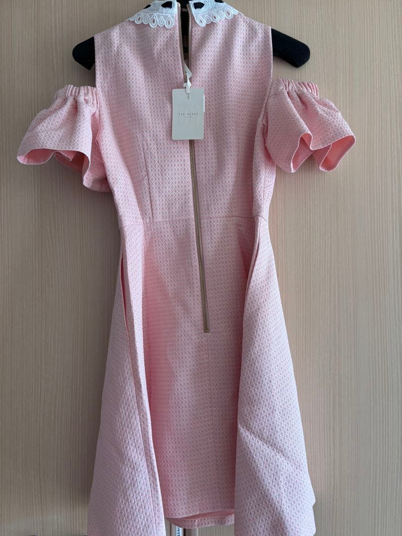 ピンク オフショルダー ワンピース　TEDBAKER テッドベイカー
