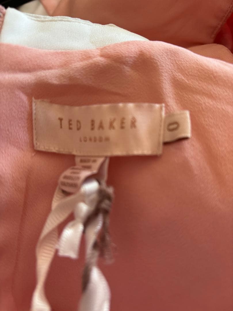 ピンク オフショルダー ワンピース　TEDBAKER テッドベイカー