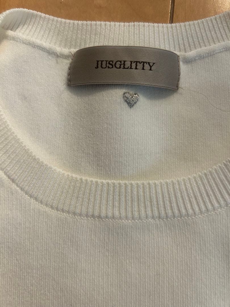 JUSGLITTY ホワイト 半袖 トップス