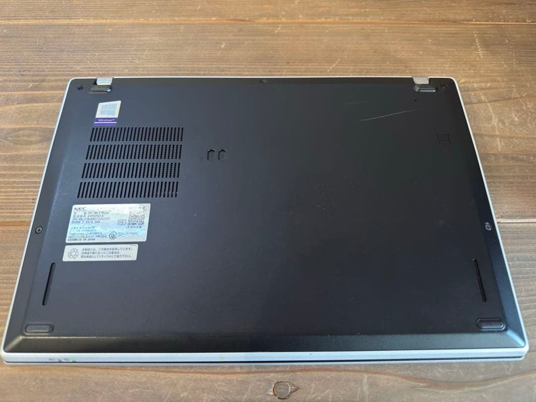 NEC UltraLite VB-2VKL27 Core i3 新品SSD256