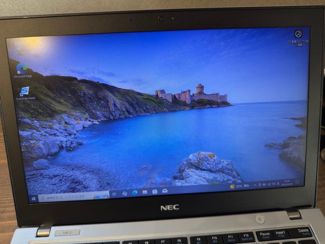 NEC UltraLite VB-2VKL27 Core i3 新品SSD256