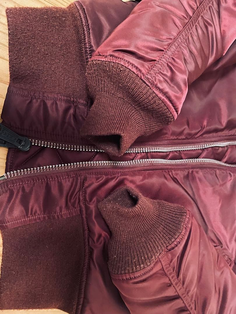 alpha industries 希少色　ワインレッド　MA-1 xsサイズ