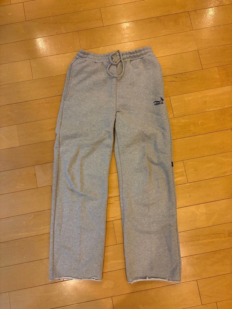 feels 上杉柊平 スウェットパンツ STRAIGHT PANTS