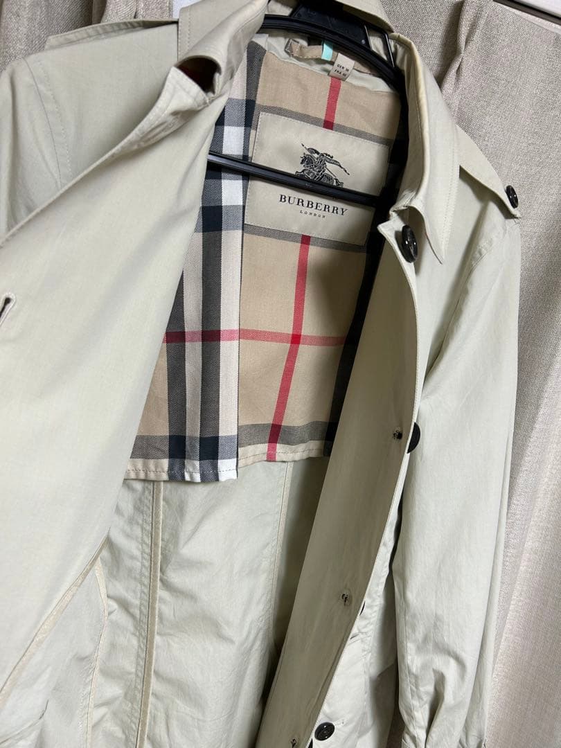専用　BURBERRY トレンチコート クリームベージュ色