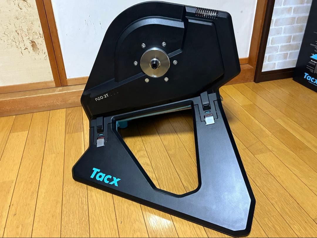 Tacx NEO 2T Smart スマートトレーナー