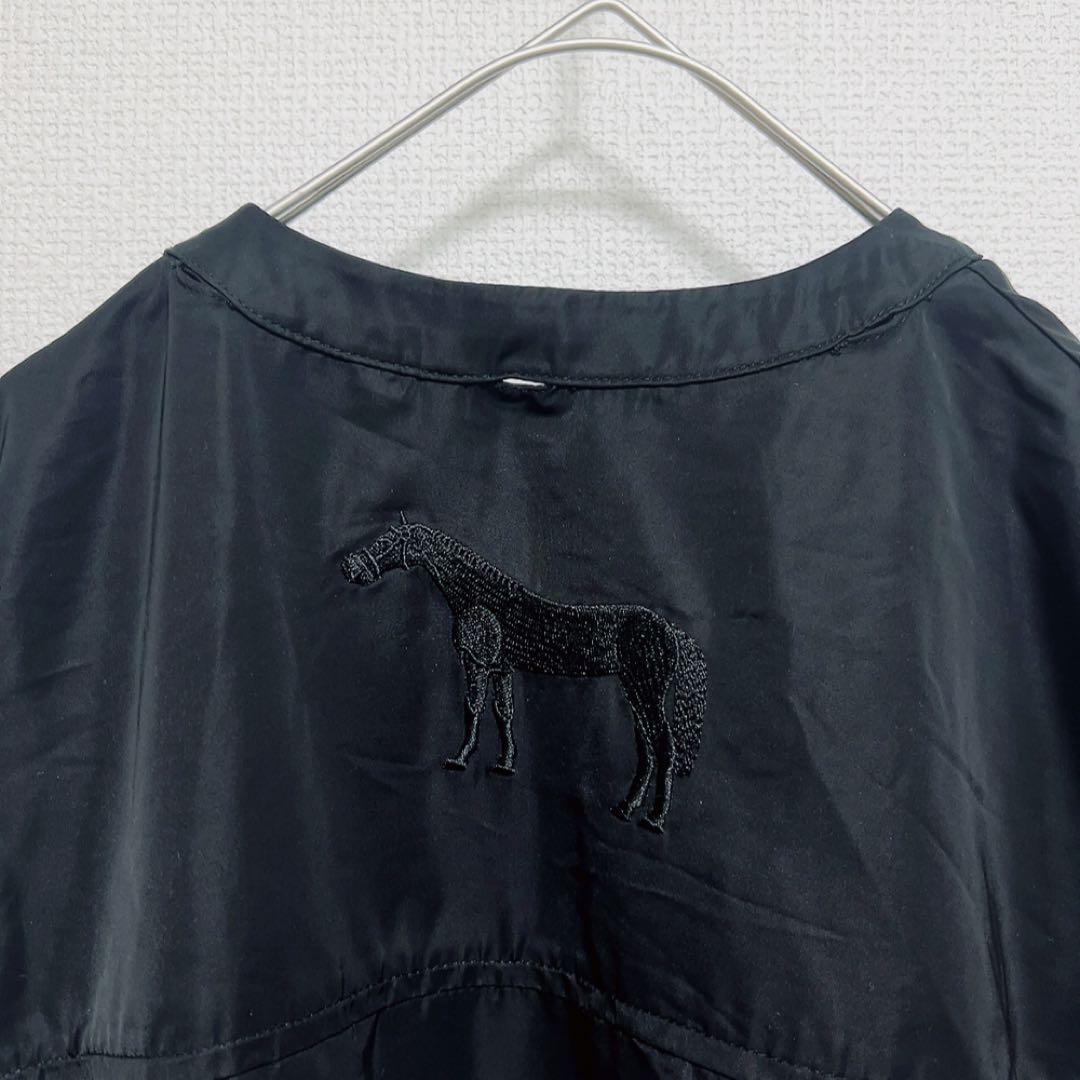 SUM1 STYLEスミ スタイル セーラー襟付き2WAY馬刺繍コート 黒