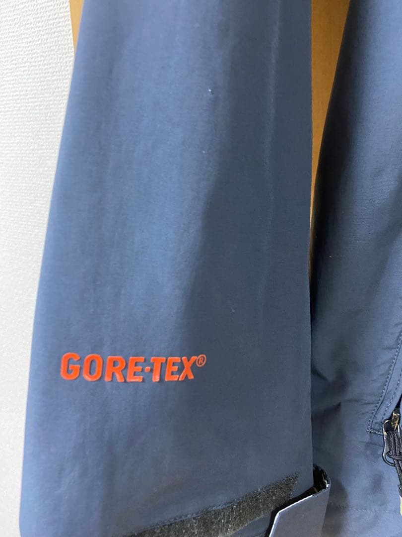 ボルコム　スノージャケットgore-tex サイズS