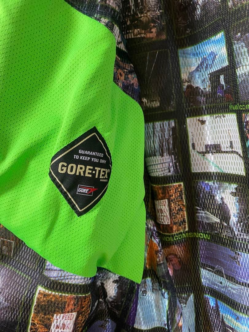 ボルコム　スノージャケットgore-tex サイズS