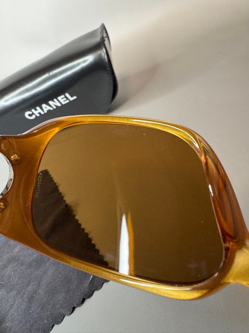 【正規品】CHANEL サングラス ココマーク ゴールド金具 イタリア製