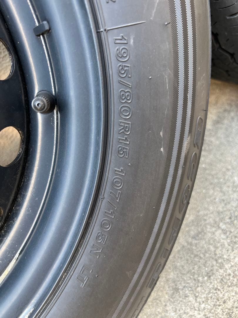 トヨタ　純正タイヤ　4本セット