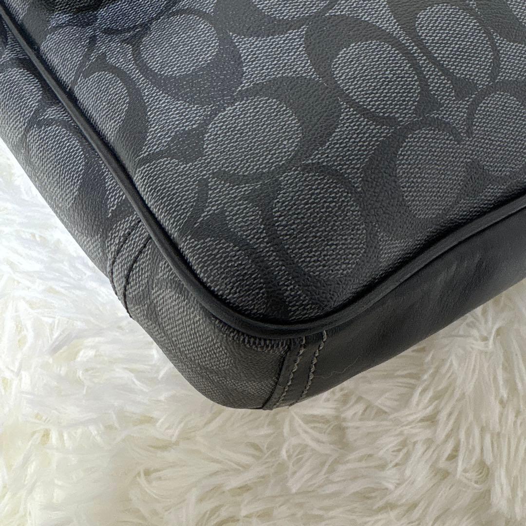 美品✨COACH ショルダーバッグ 黒 シグネチャー 70333