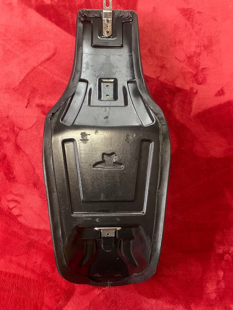 Biltwell ビルトウェル　 シート　ハーレー　ダイナ用