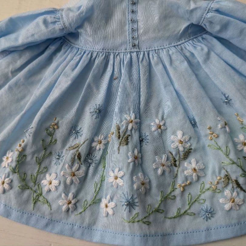ブライス　アウトフィット　水色　刺繍　ワンピース　ボンネット　セット