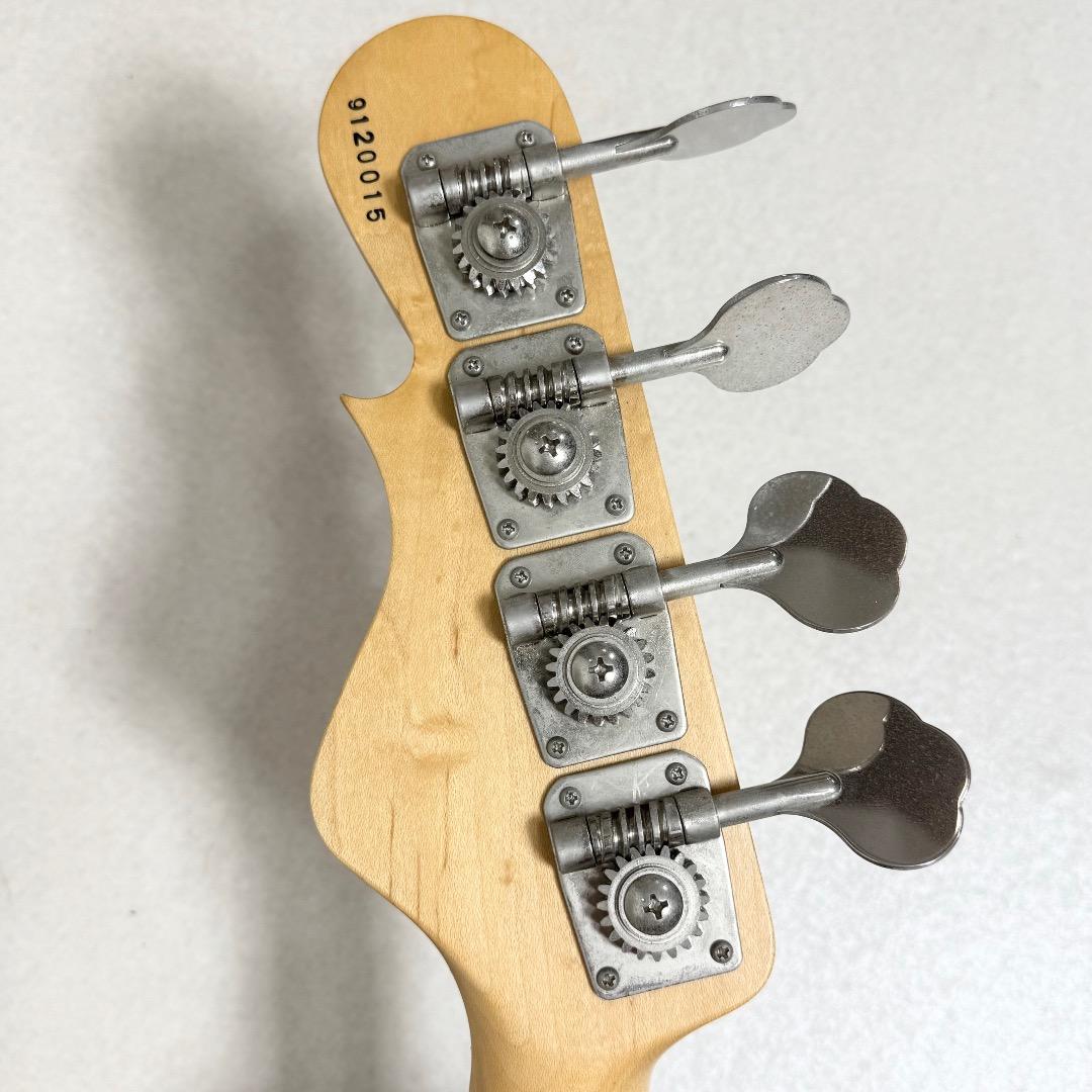 日本製 G&L SB-2 エレキベース TRIBUTE シルバーメタリック