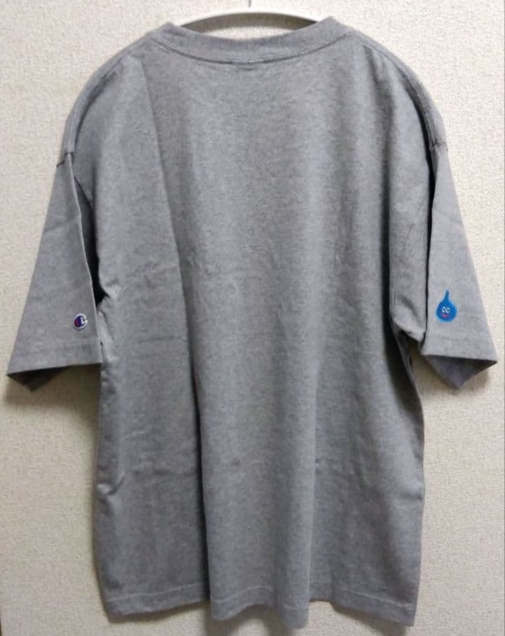 新品　チャンピオン×ドラゴンクエスト　コラボ Tシャツ　M　グレー