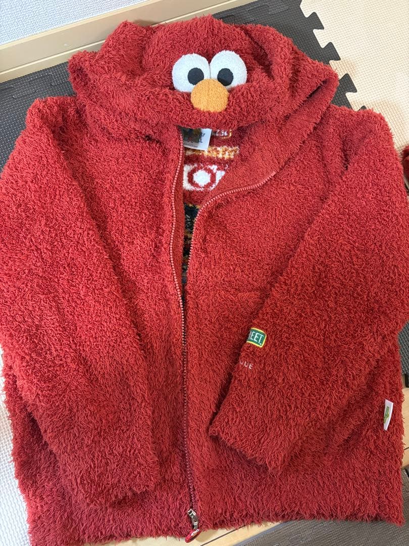 ジェラピケ　SESAME STREET エルモパーカ&ショートパンツセット