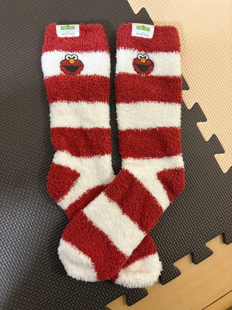 ジェラピケ　SESAME STREET エルモパーカ&ショートパンツセット