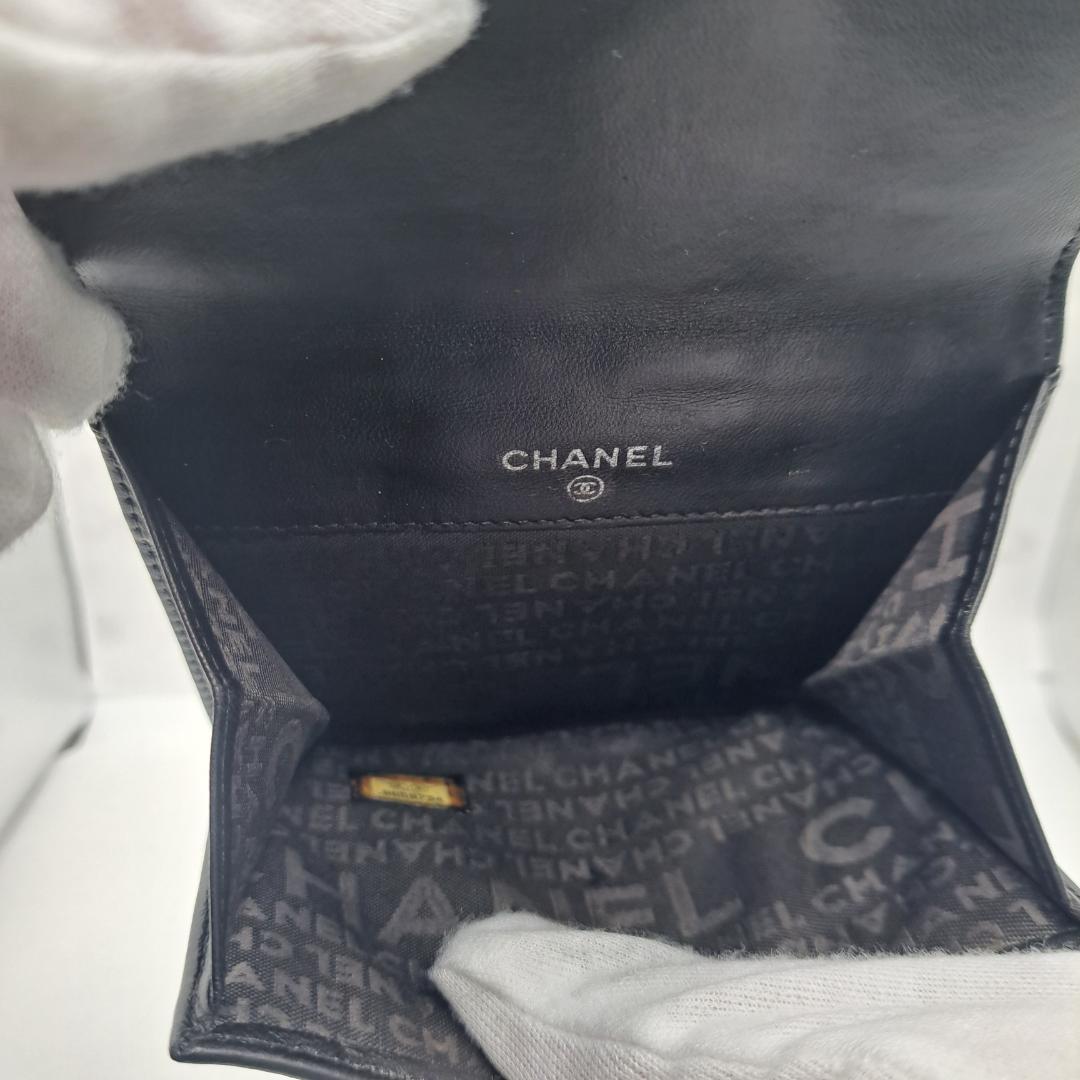 CHANEL　アイコンライン　ブラック　三つ折り財布　財布