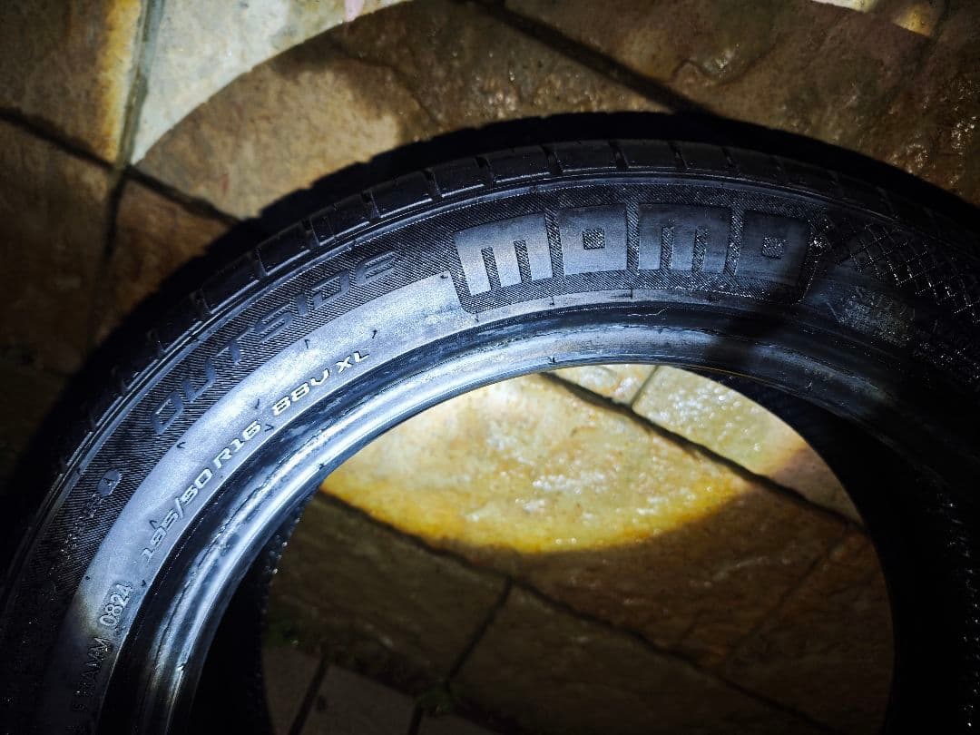 MOMO M300 RS 195/50 R16 24年製　新古品　ノーマルタイヤ